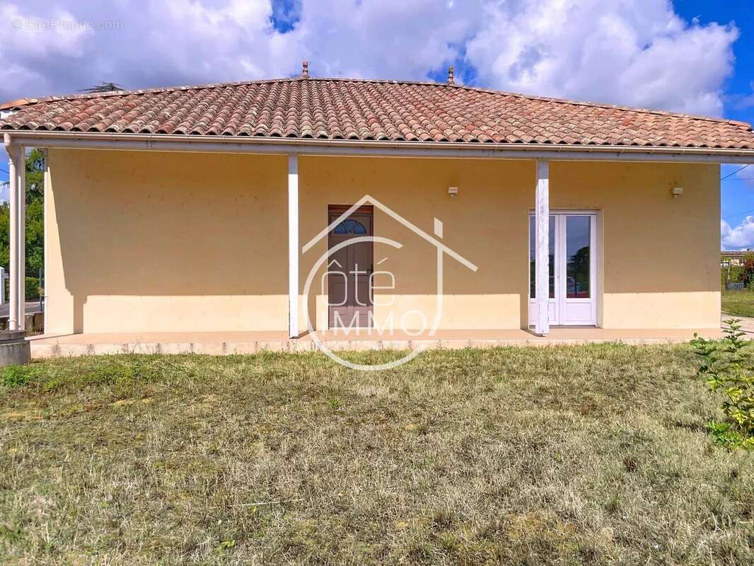 Maison à SAINT-MAGNE-DE-CASTILLON