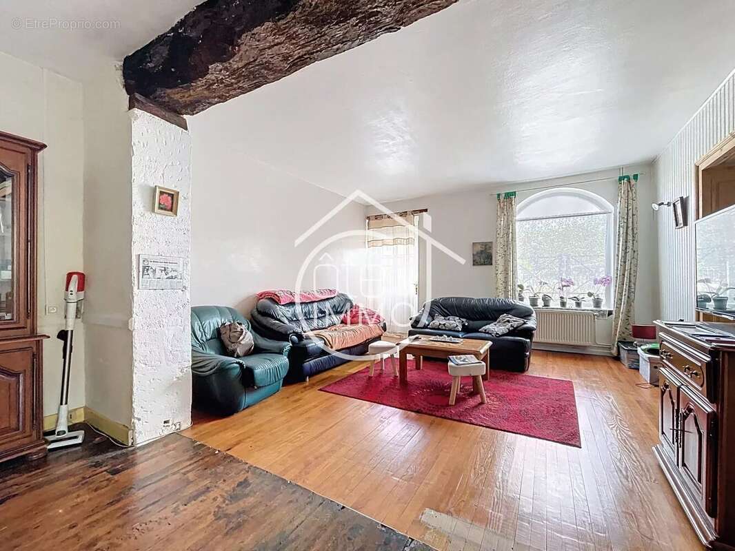 Maison à LAMOTHE-MONTRAVEL