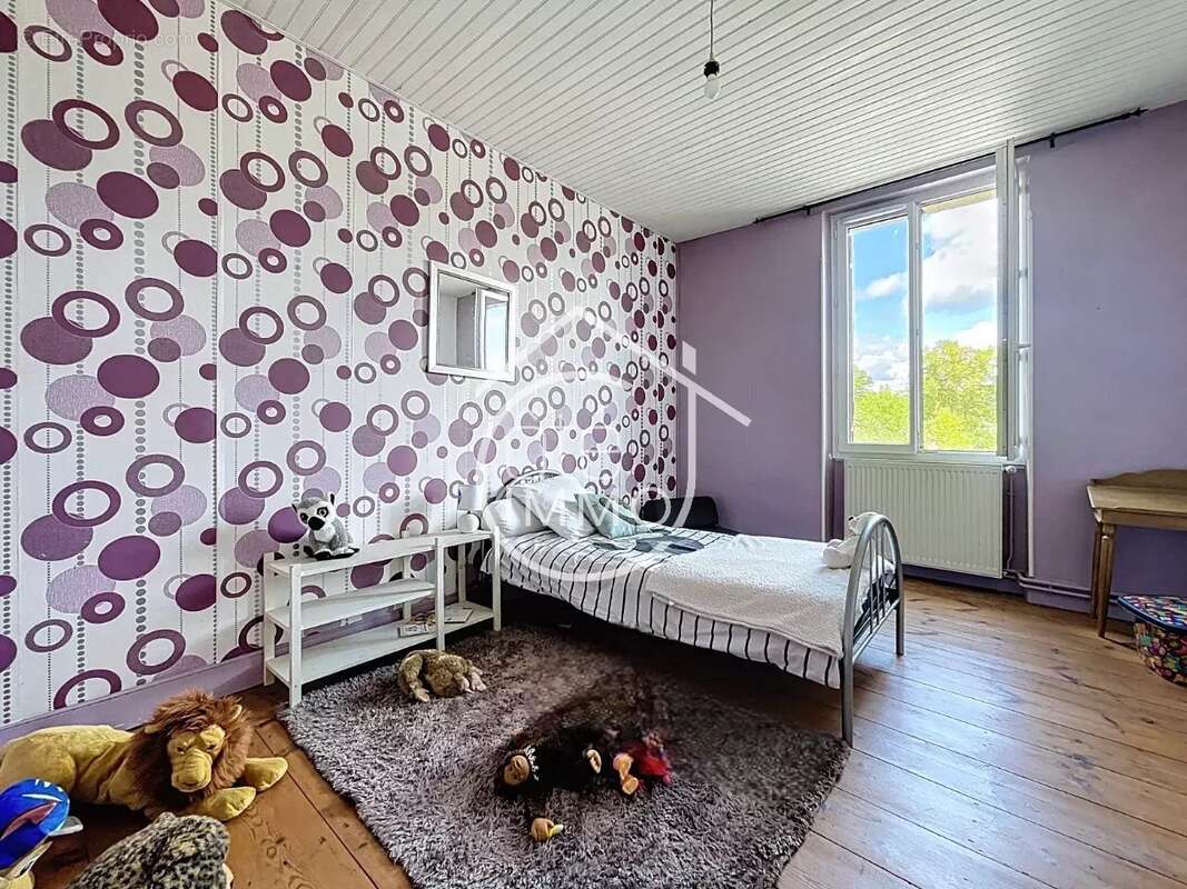 Maison à LAMOTHE-MONTRAVEL