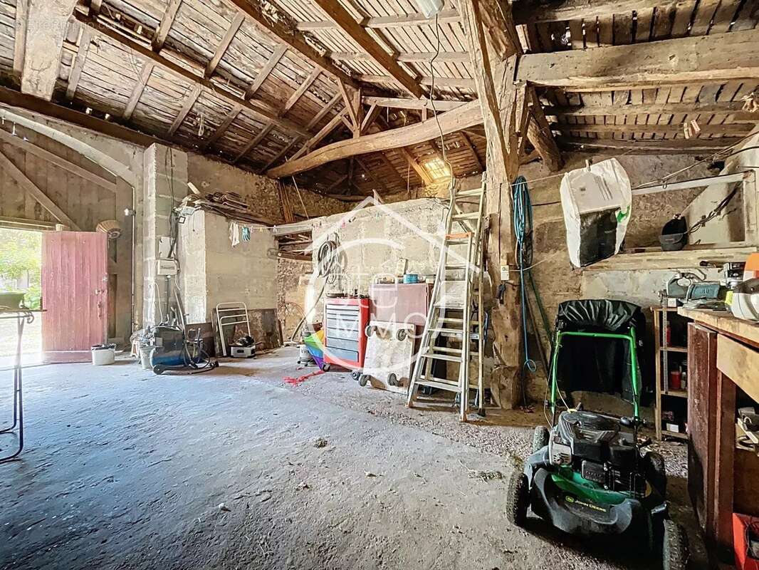 Maison à LAMOTHE-MONTRAVEL