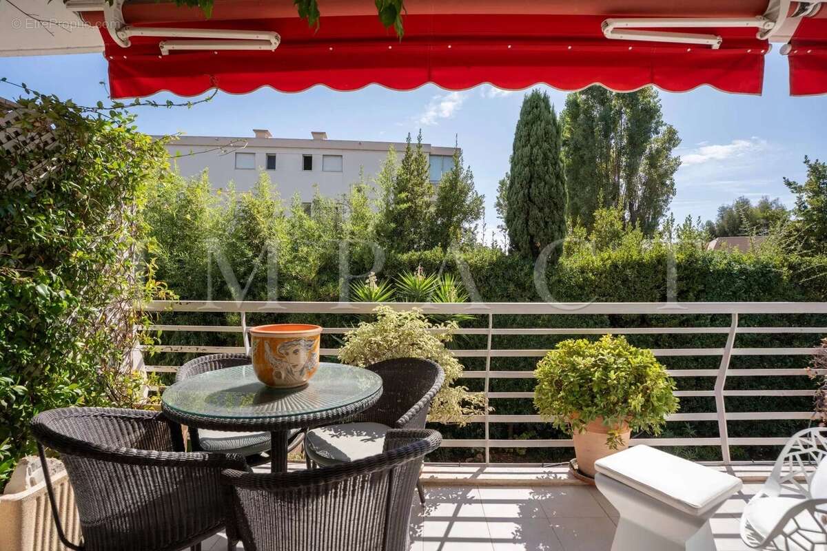Appartement à CANNES