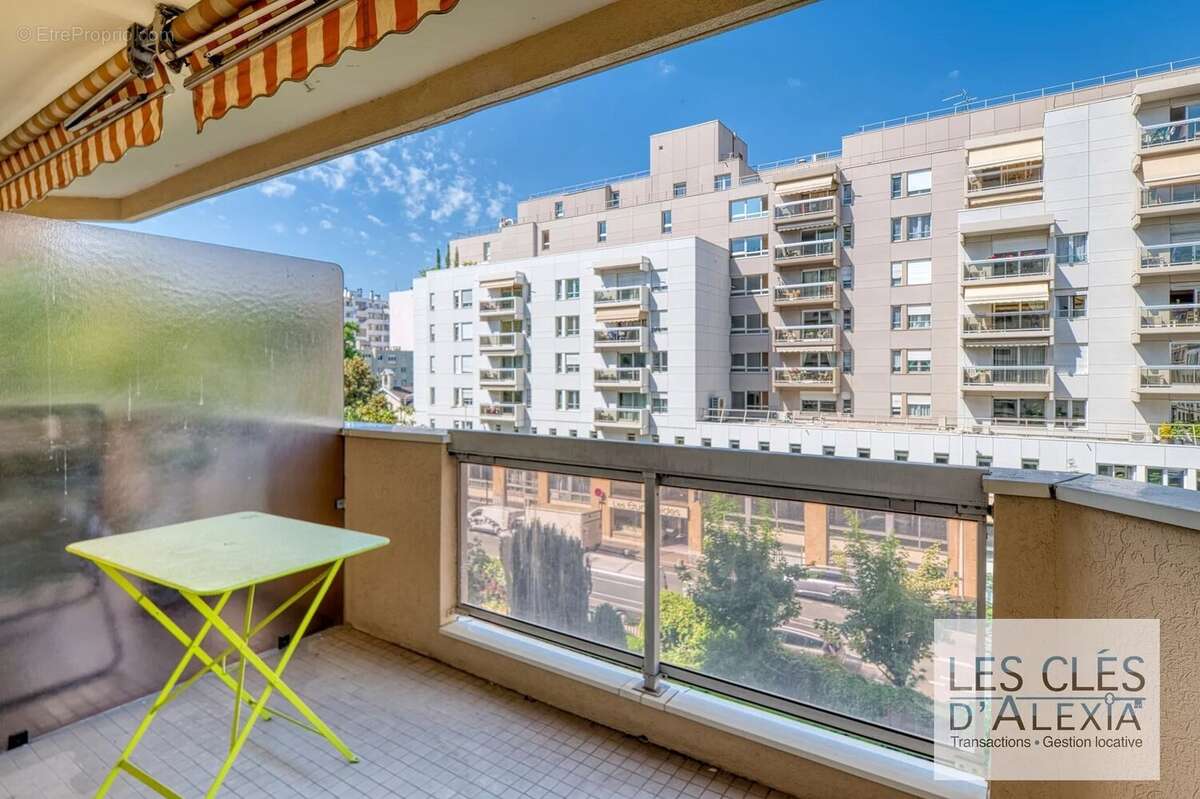 Appartement à LYON-6E