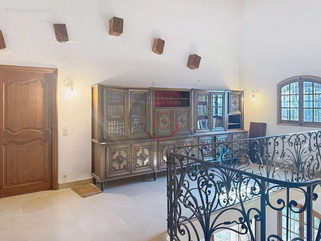 Maison à MANDELIEU-LA-NAPOULE