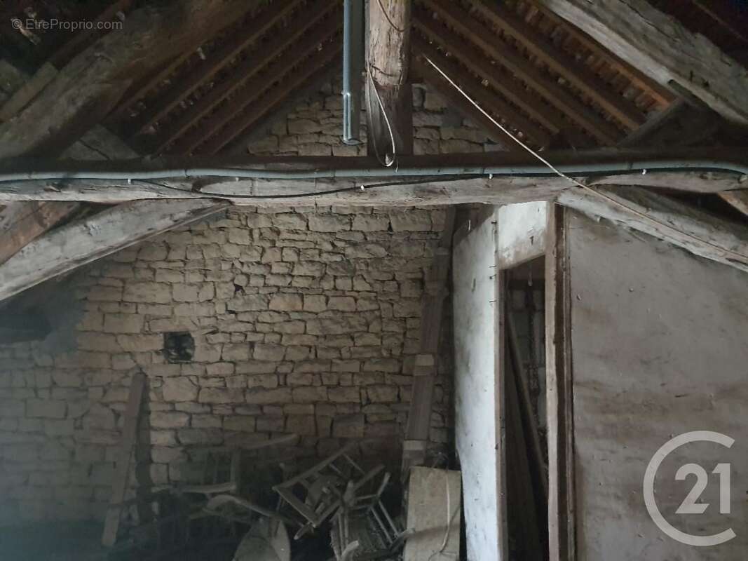 Maison à CORVOL-L&#039;ORGUEILLEUX