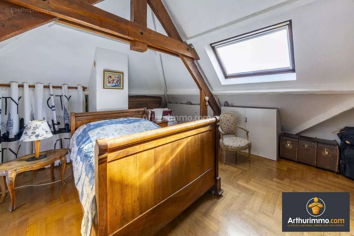 Maison à SAINT-FARGEAU-PONTHIERRY