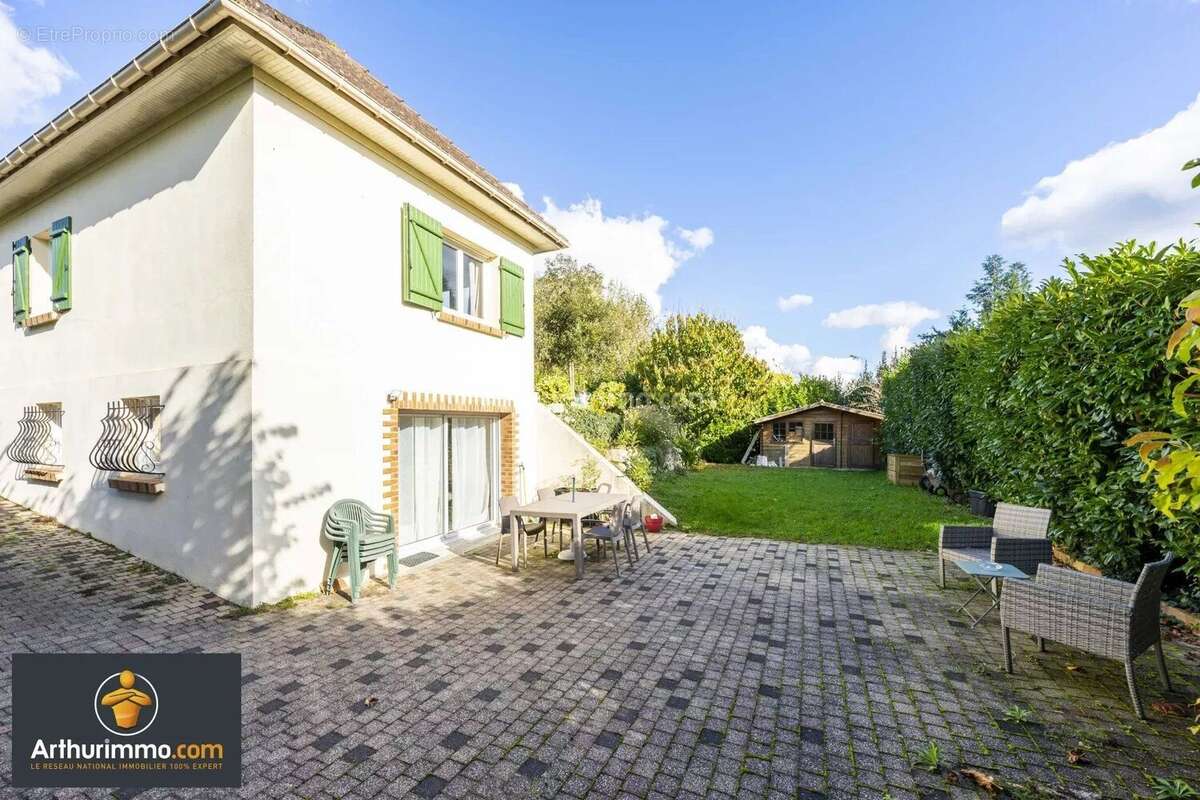 Maison à SAINT-FARGEAU-PONTHIERRY