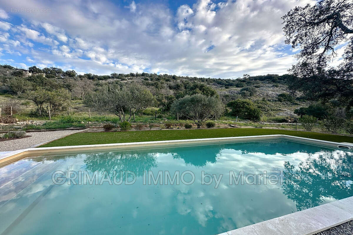 Maison à PLAN-DE-LA-TOUR