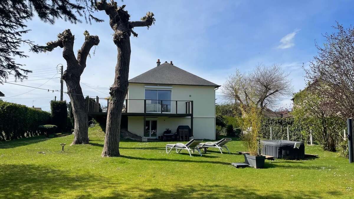 Maison à TROUVILLE-SUR-MER