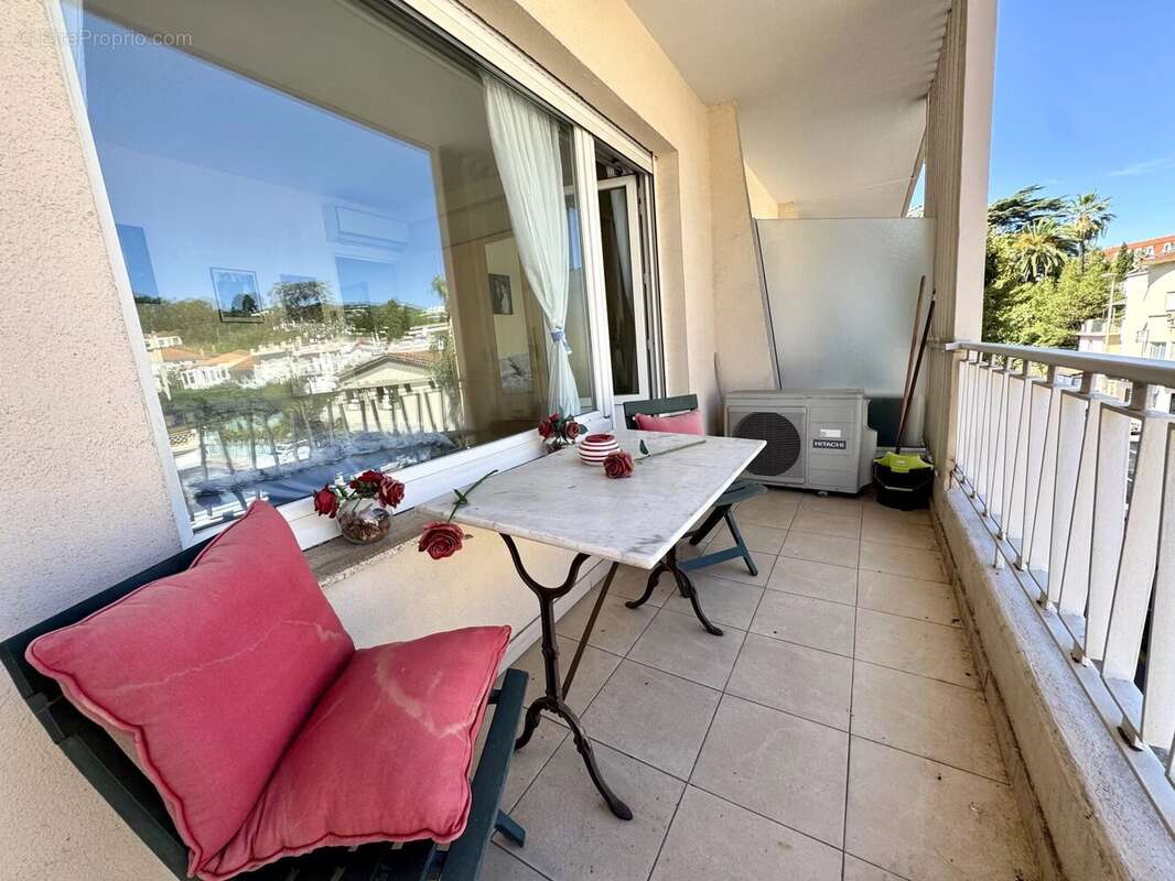 Appartement à CANNES
