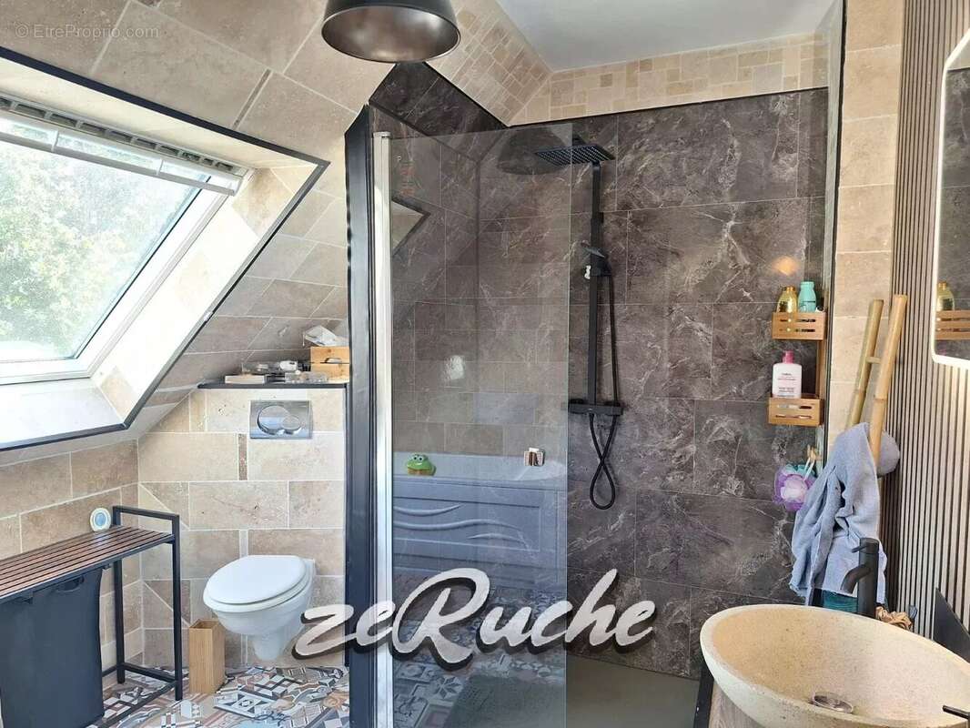 Maison à MOON-SUR-ELLE