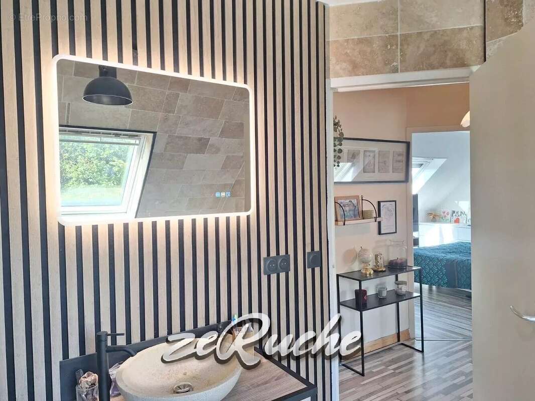 Maison à MOON-SUR-ELLE