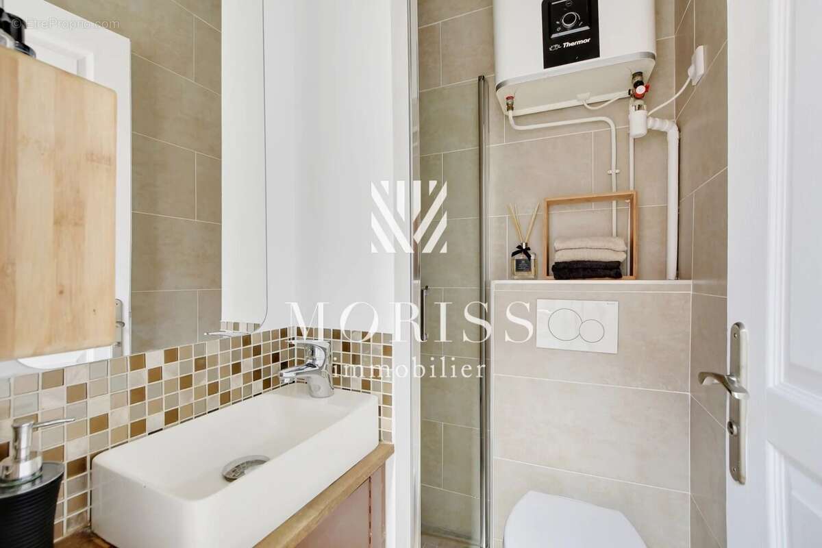 Appartement à COURBEVOIE