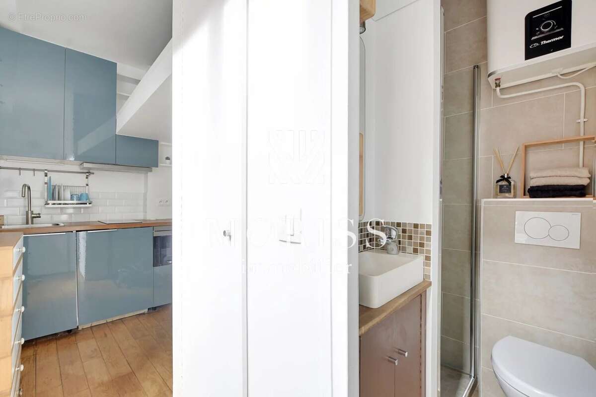 Appartement à COURBEVOIE