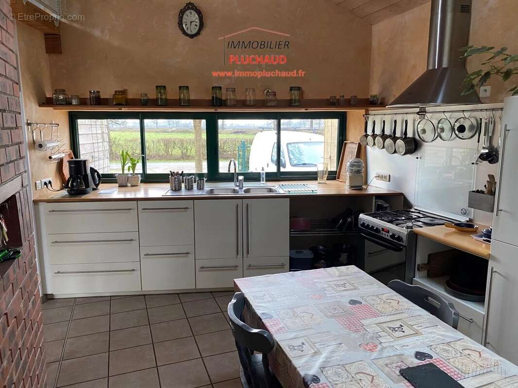 Maison à VITRY-EN-CHAROLLAIS