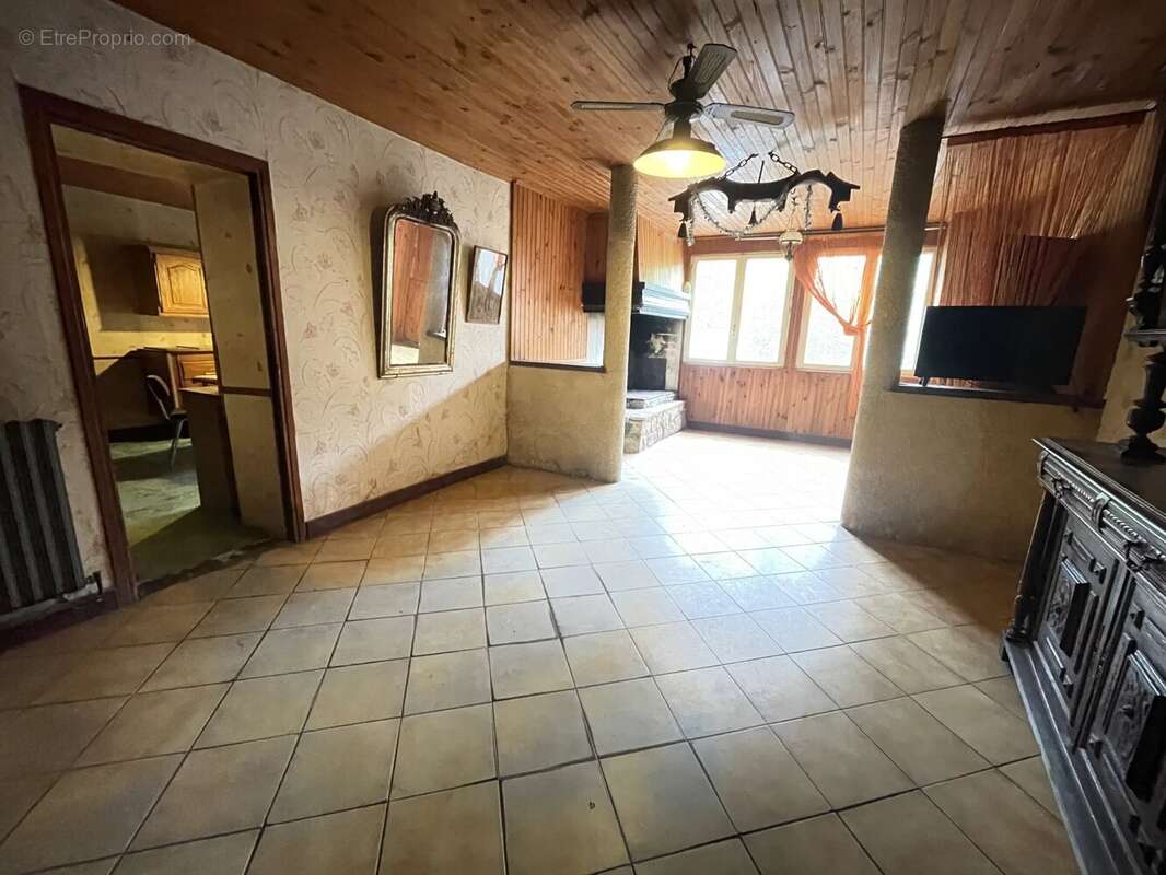 Maison à MONCLAR-DE-QUERCY