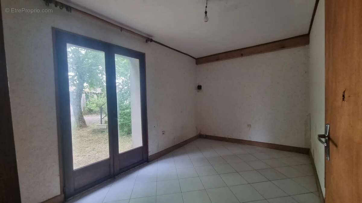 Maison à MONCLAR-DE-QUERCY