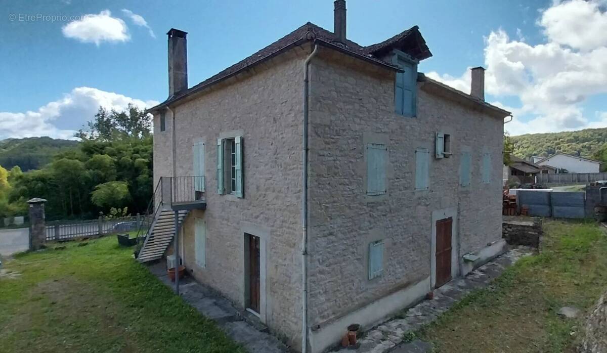 Maison à CAYLUS