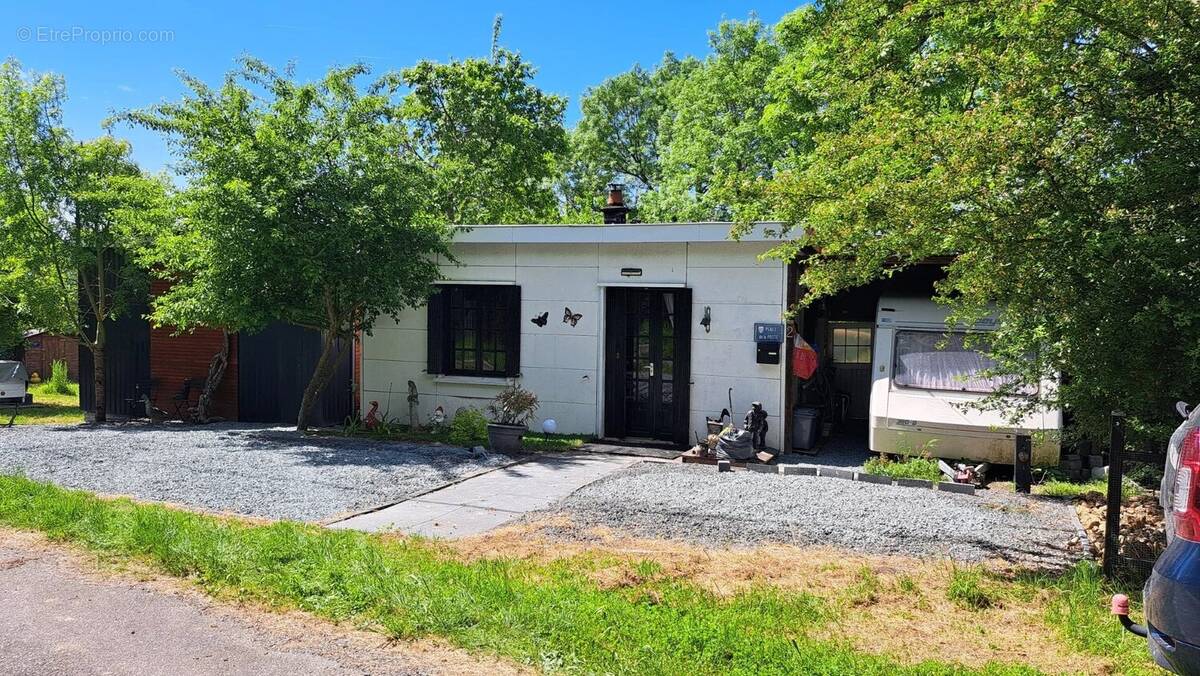 Maison à MERS-SUR-INDRE