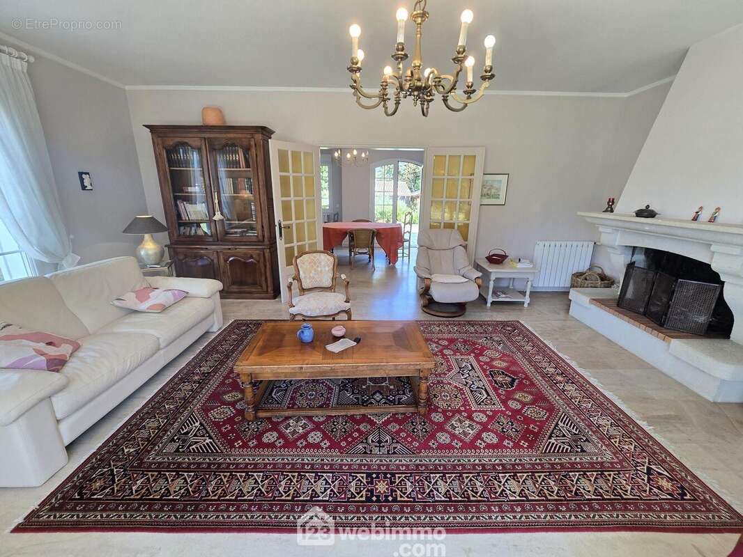 Maison à CARBON-BLANC