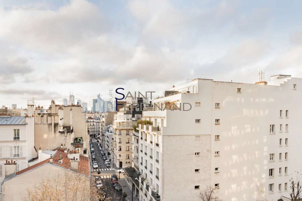 Appartement à NEUILLY-SUR-SEINE