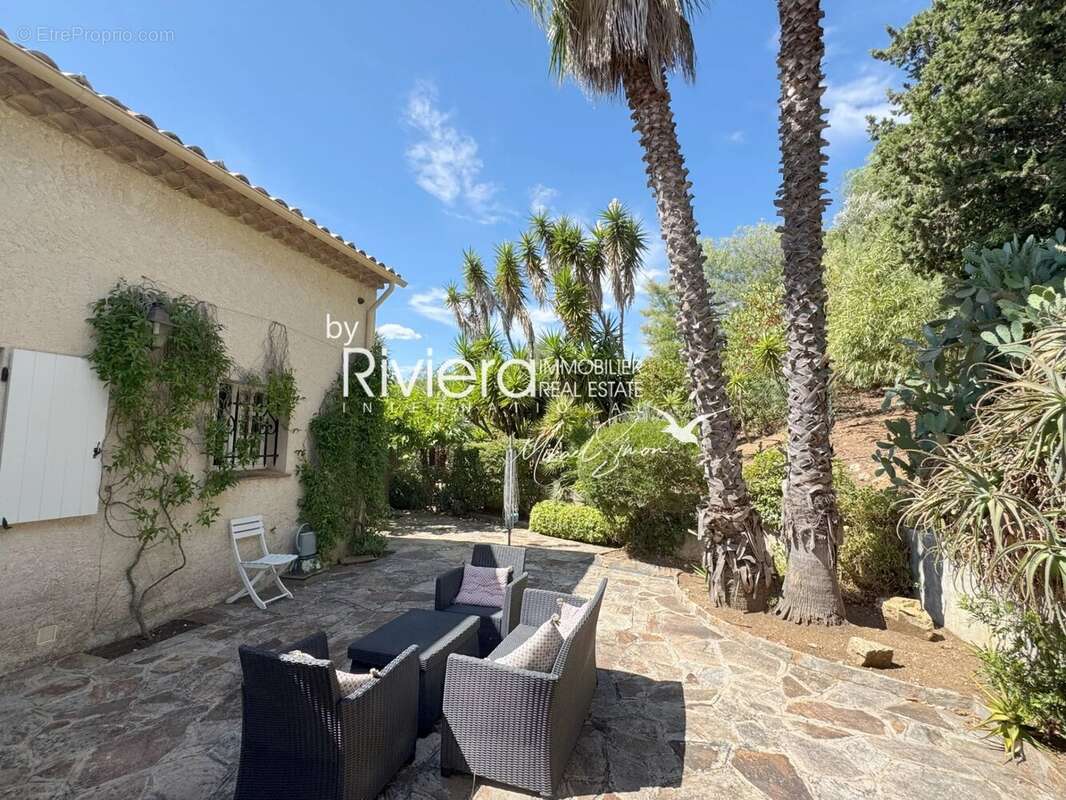 Maison à LA CROIX-VALMER