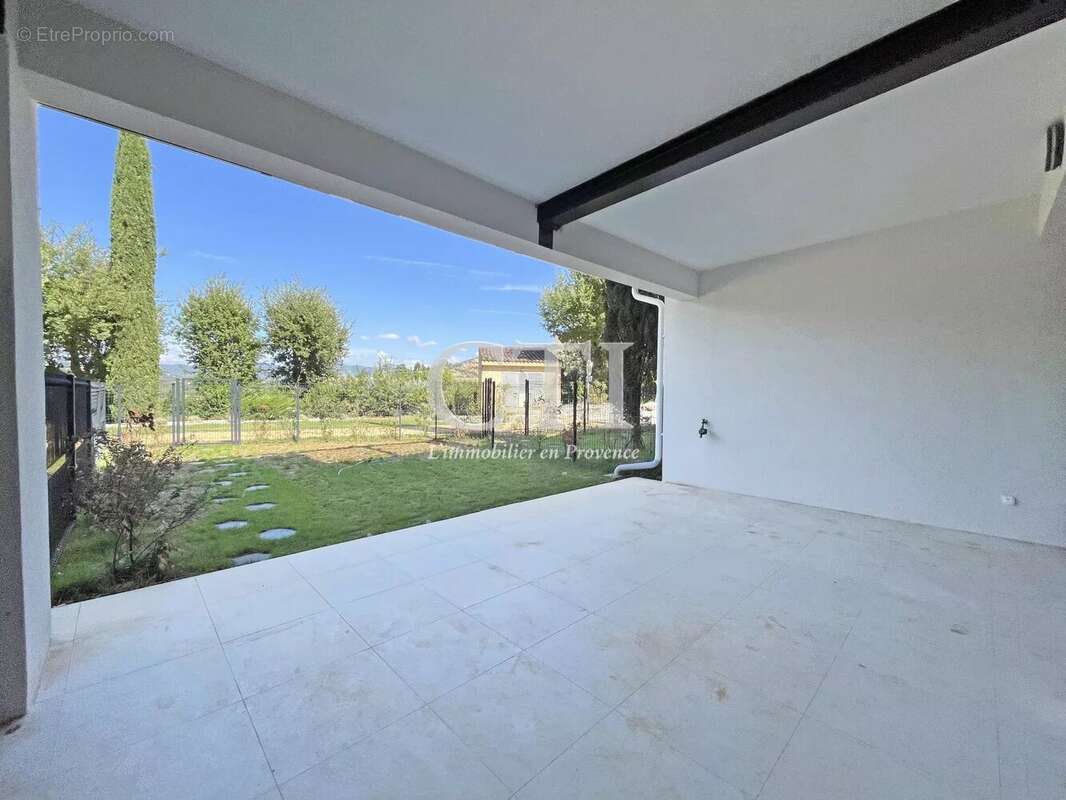 Appartement à VAISON-LA-ROMAINE