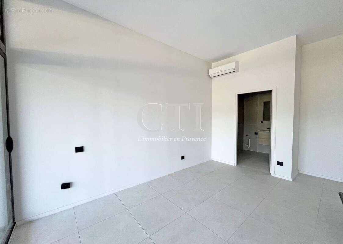 Appartement à VAISON-LA-ROMAINE