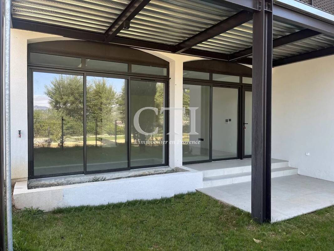 Appartement à VAISON-LA-ROMAINE