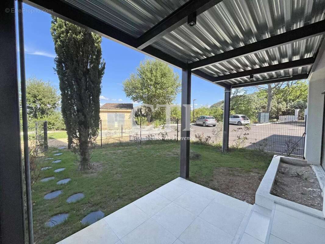 Appartement à VAISON-LA-ROMAINE