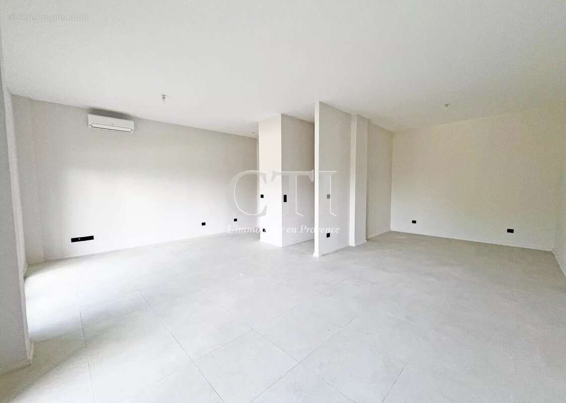 Appartement à VAISON-LA-ROMAINE