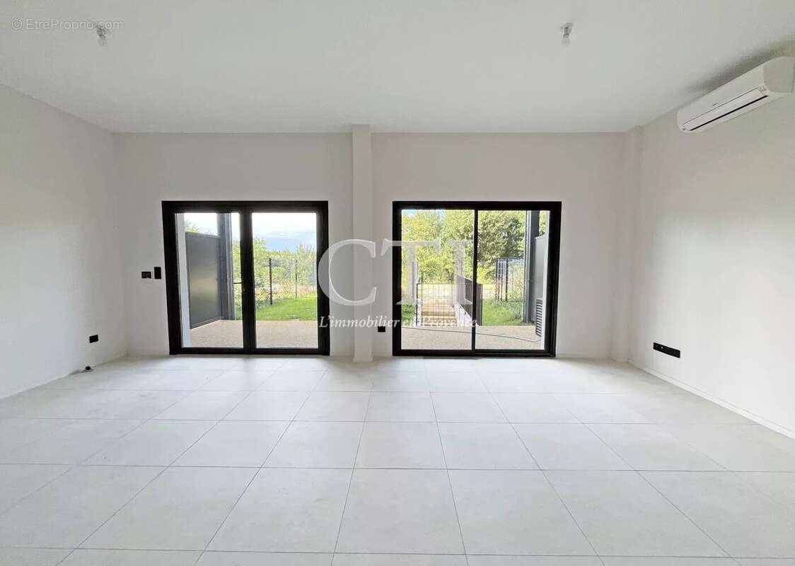 Appartement à VAISON-LA-ROMAINE