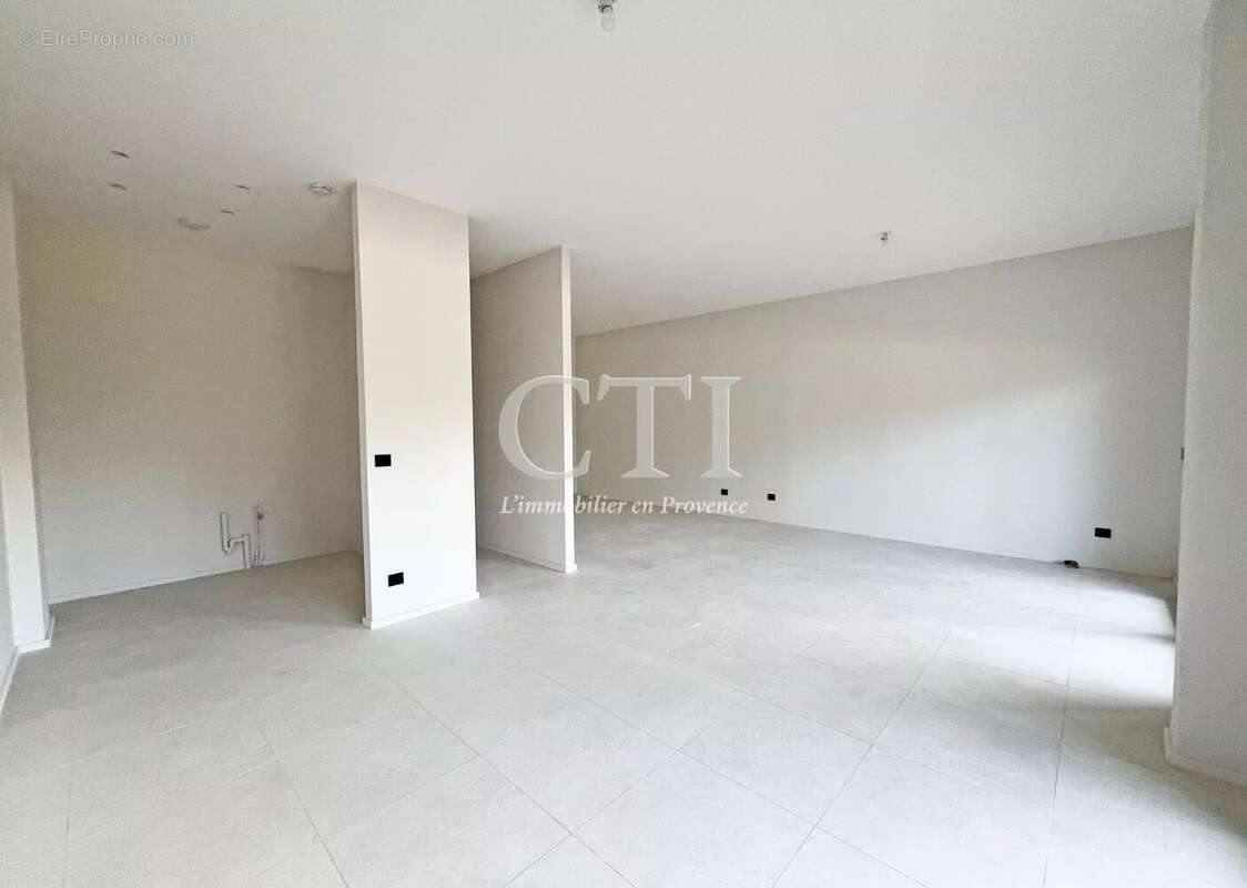 Appartement à VAISON-LA-ROMAINE