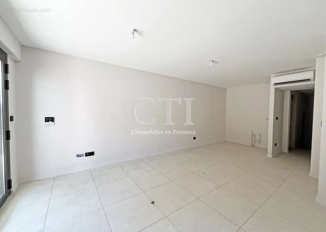 Appartement à VAISON-LA-ROMAINE