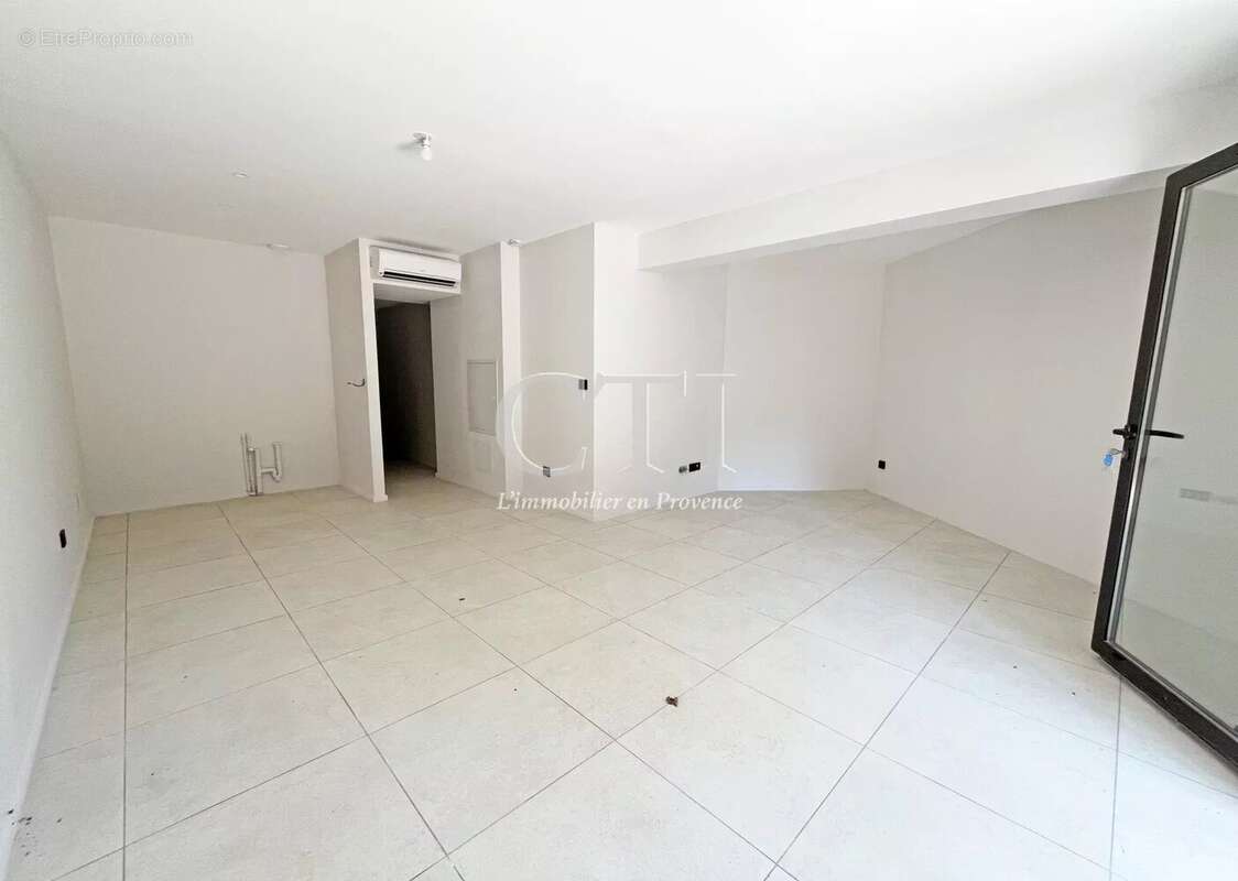 Appartement à VAISON-LA-ROMAINE