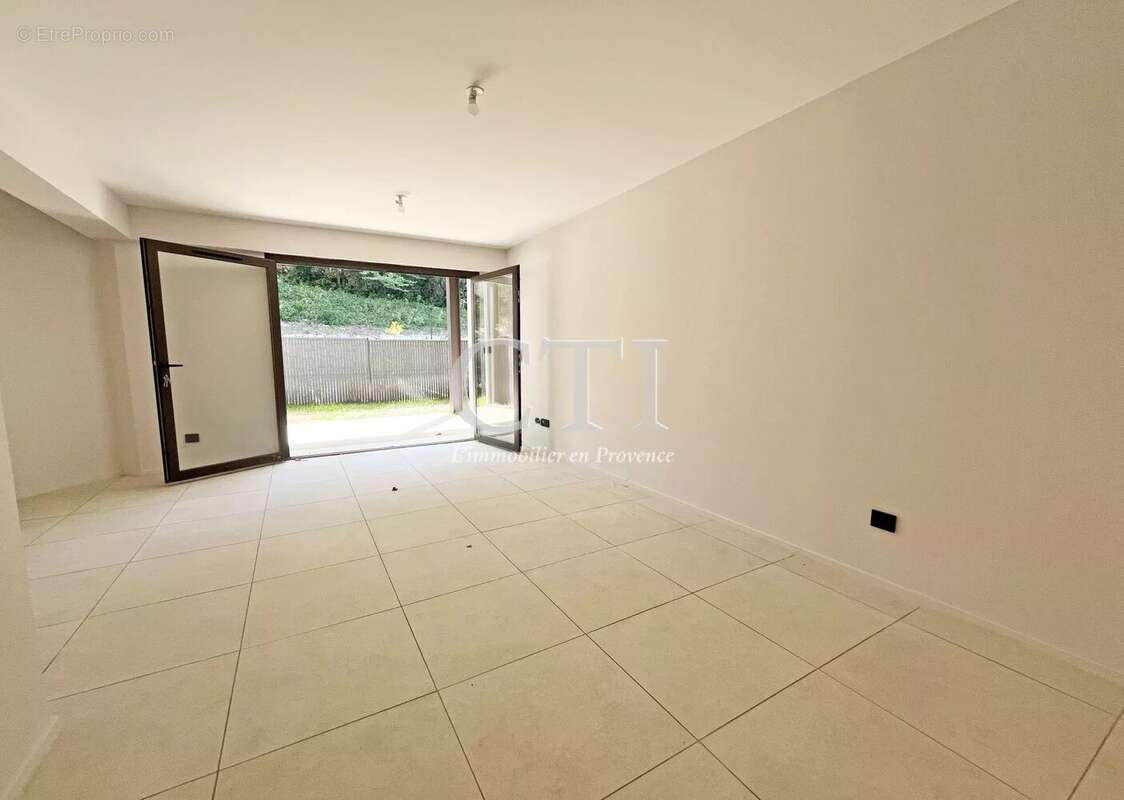 Appartement à VAISON-LA-ROMAINE