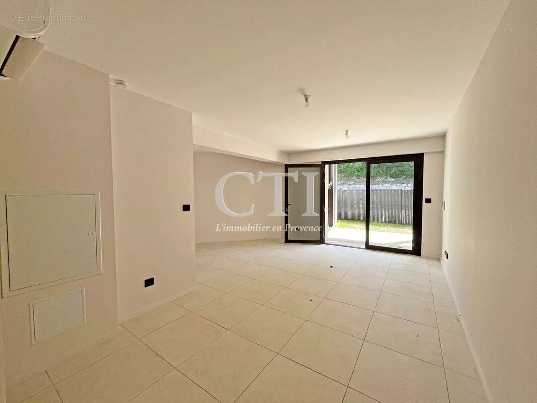 Appartement à VAISON-LA-ROMAINE