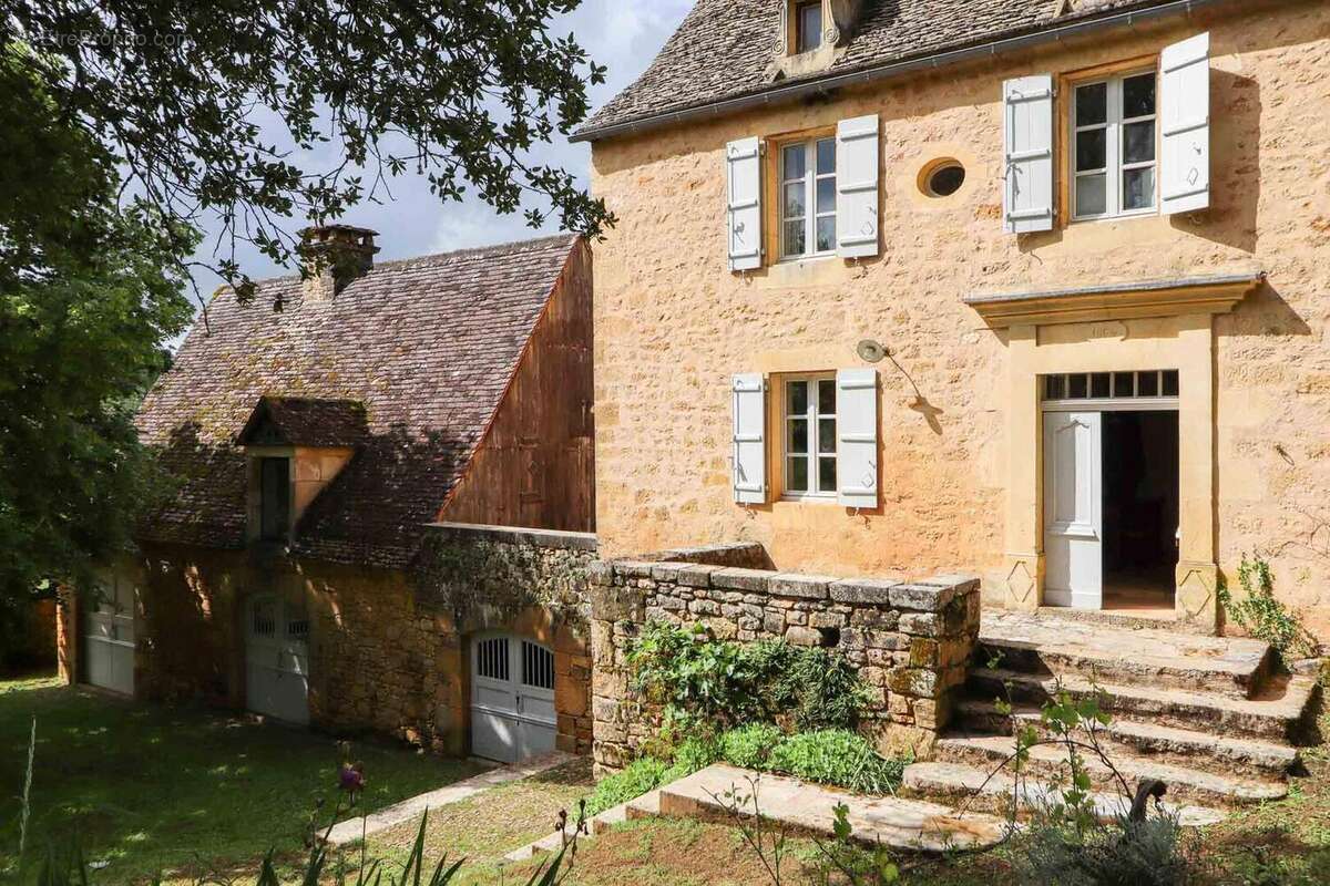 T02.2024490 - Maison à VEYRIGNAC