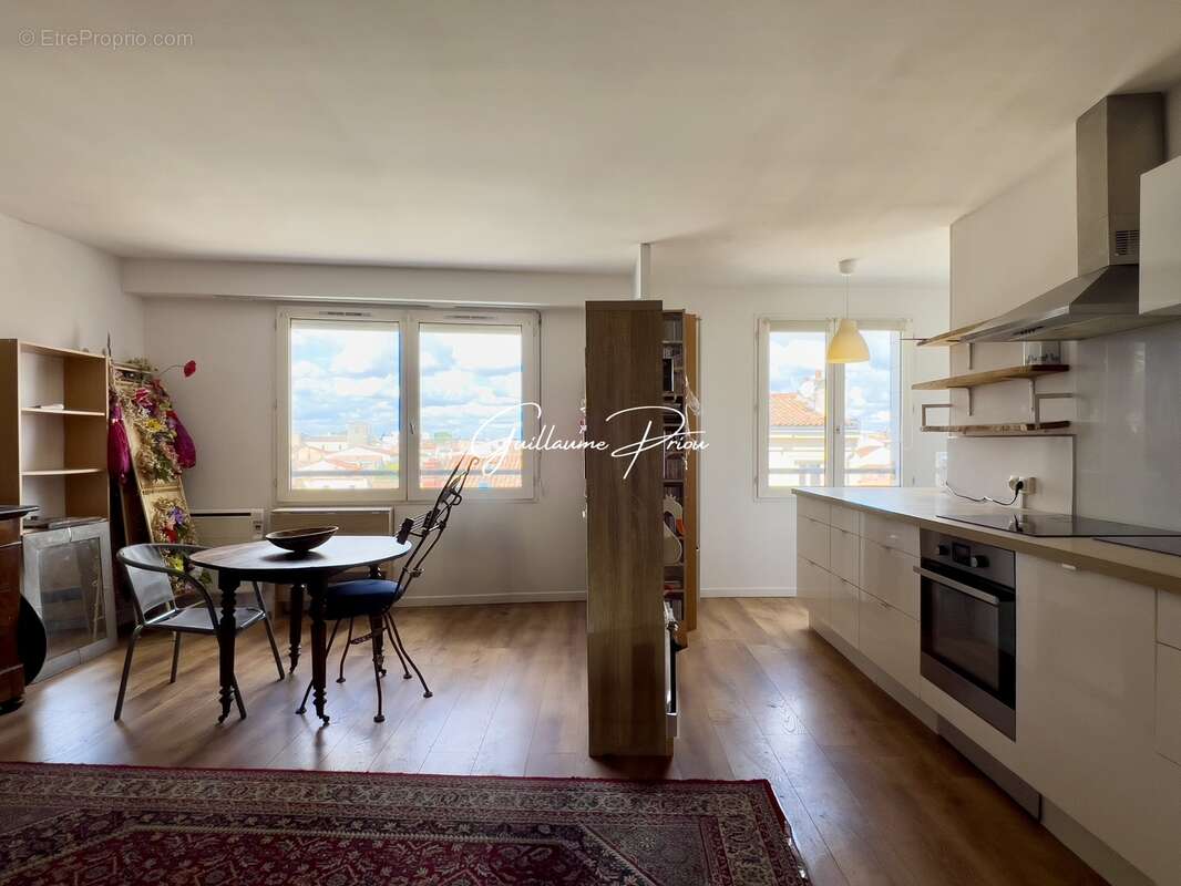 Appartement à BORDEAUX