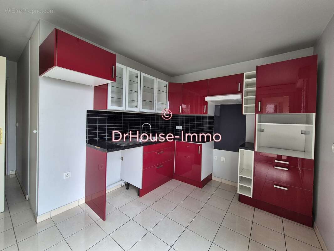 Appartement à LES MUREAUX