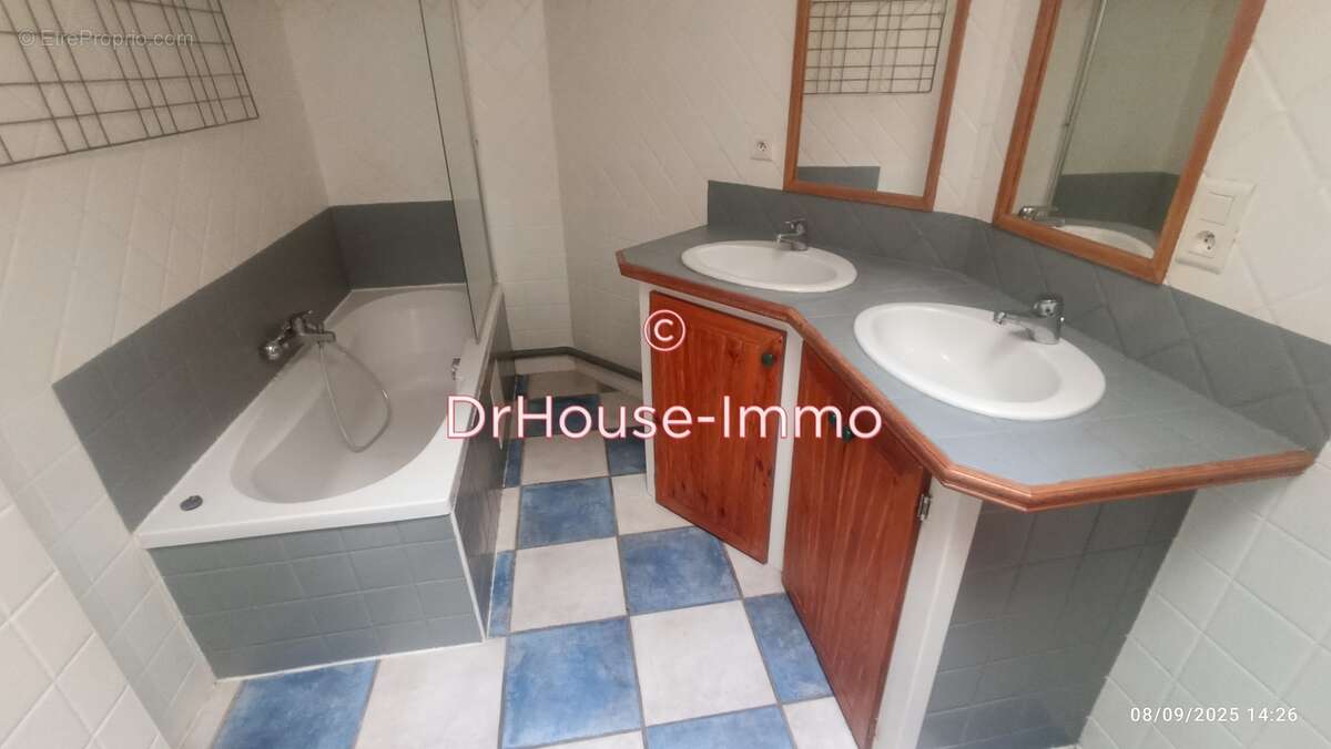 Maison à AIGUES-MORTES