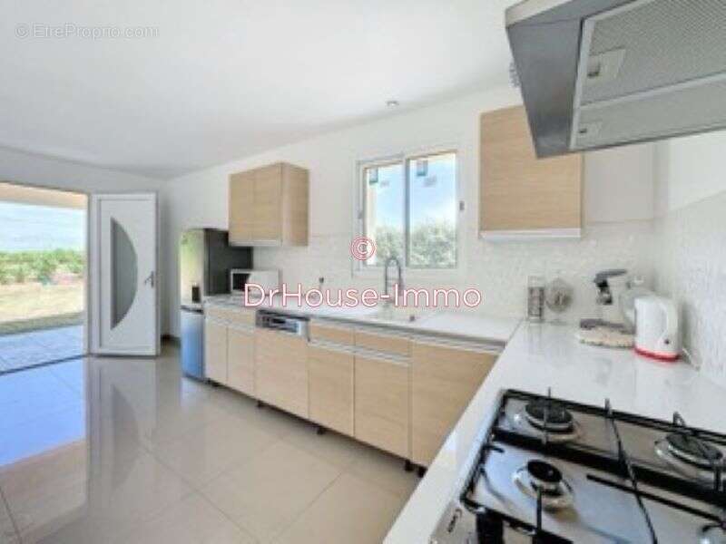 Maison à LES LEVES-ET-THOUMEYRAGUES