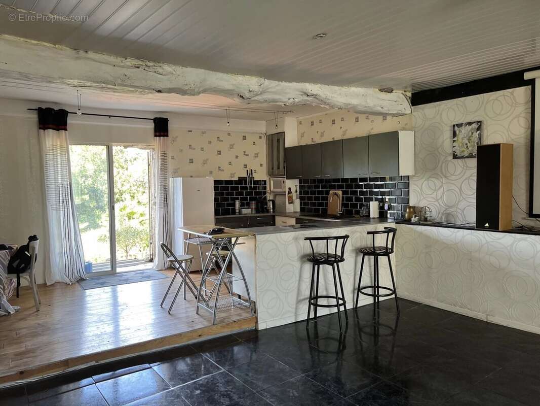 Appartement à TOURNECOUPE