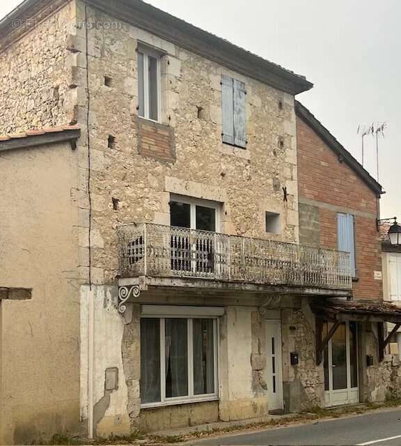 Appartement à TOURNECOUPE