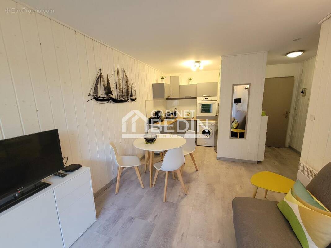 Appartement à ARES