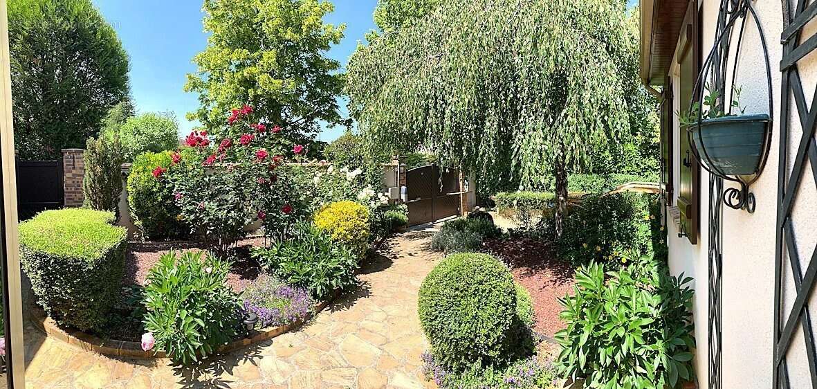 Maison à MONTIGNY-LE-BRETONNEUX