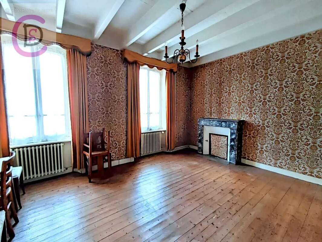 Maison à SAINT-PIERRE-EGLISE