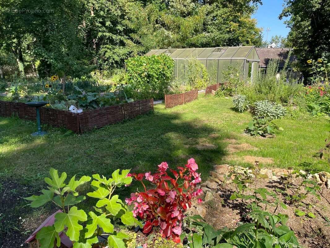 Maison à GROSROUVRE