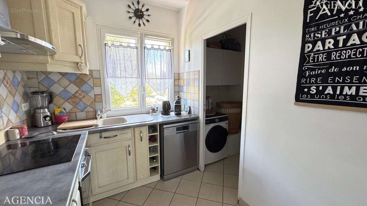 Appartement à PONTAULT-COMBAULT