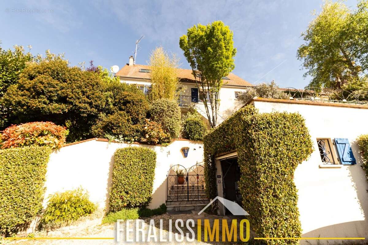 Maison à HARDRICOURT