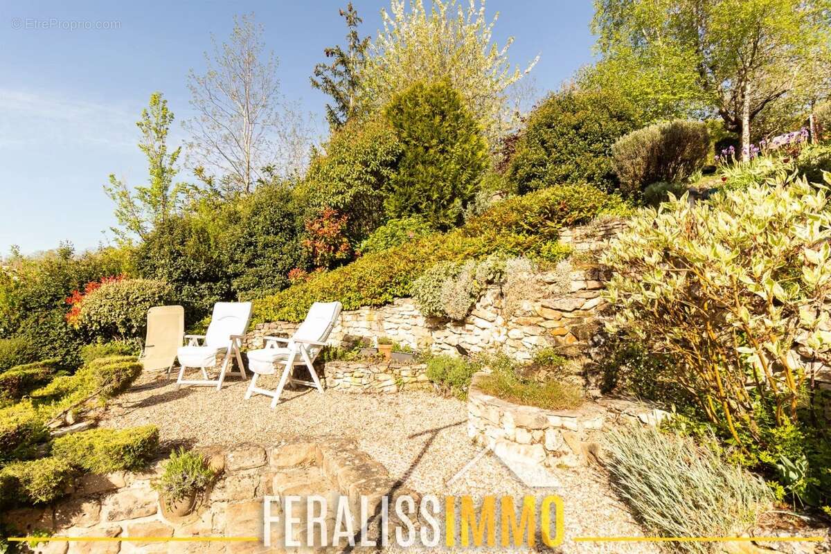 Maison à HARDRICOURT